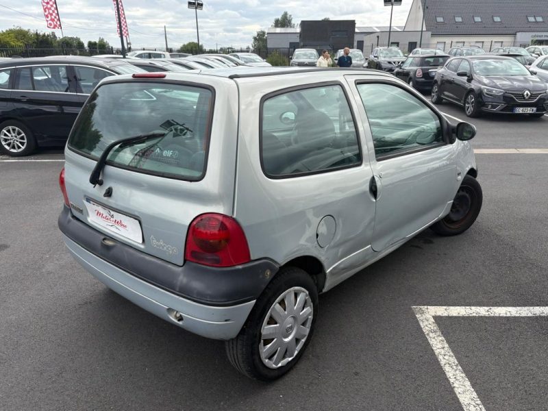 RENAULT TWINGO 2004