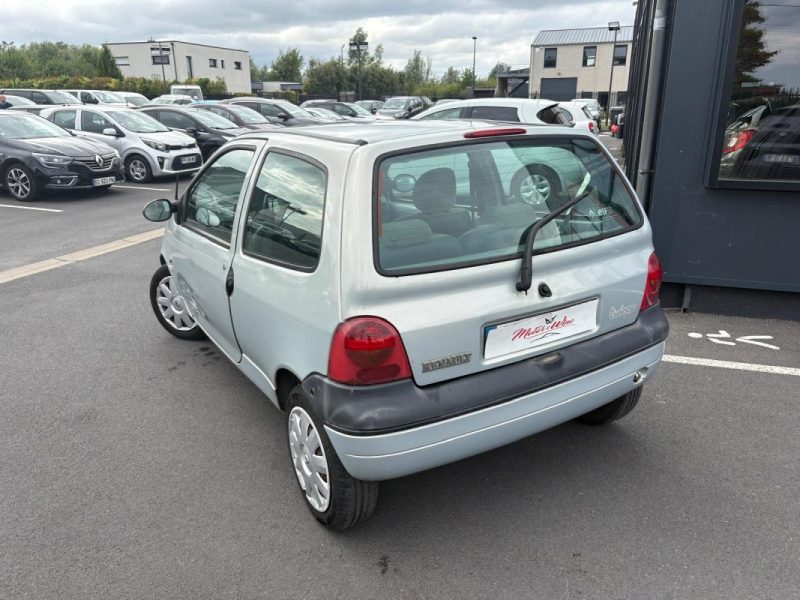 RENAULT TWINGO 2004