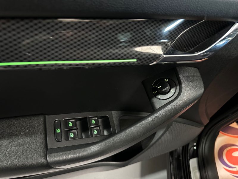 SKODA OCTAVIA COMBI 2.0 TDI 184 4X4 RS DSG7