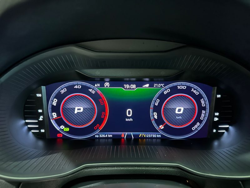 SKODA OCTAVIA COMBI 2.0 TDI 184 4X4 RS DSG7