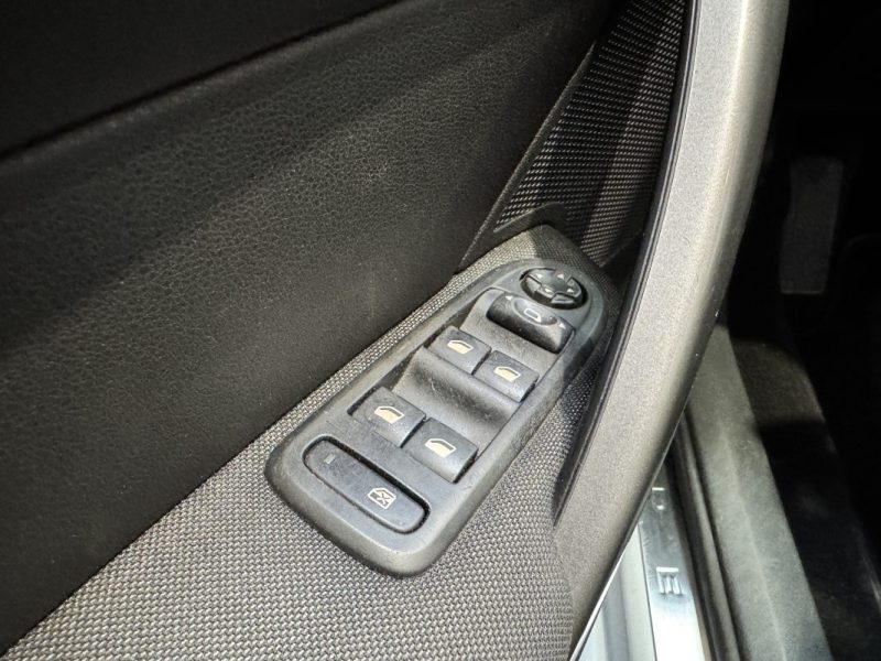 PEUGEOT 308 CC 1.6 VTI 120 SPORT 