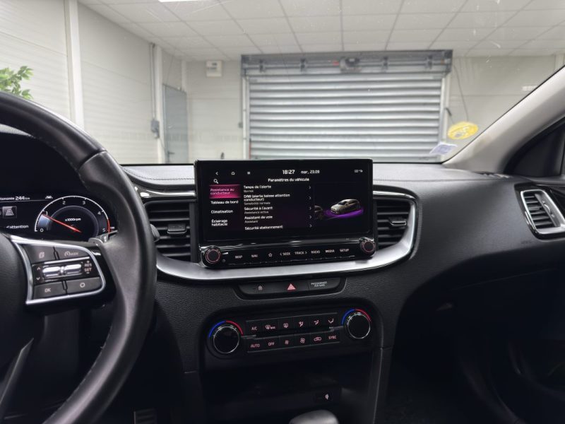 KIA XCeed 1.6 CRDI 136ch - Launch Edition DCT7 - Toit Ouvrant