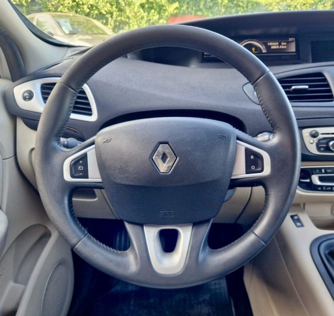 Renault SCENIC III Phase3 1.5L dCi 95cv AUTHENTIQUE *GPS* / Révisée&Garantie