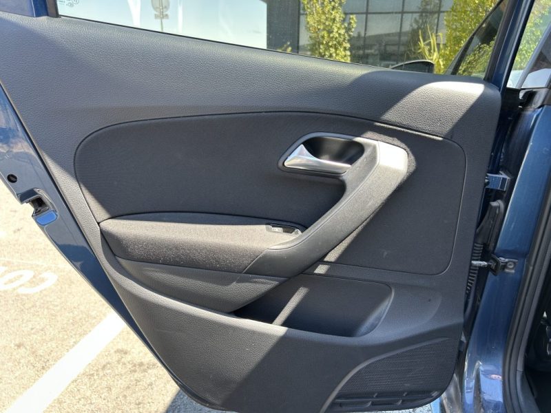 VOLKSWAGEN POLO V (2) 1.0 75 LOUNGE 5P