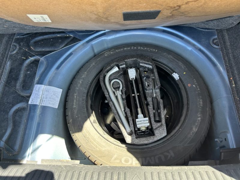 VOLKSWAGEN POLO V (2) 1.0 75 LOUNGE 5P