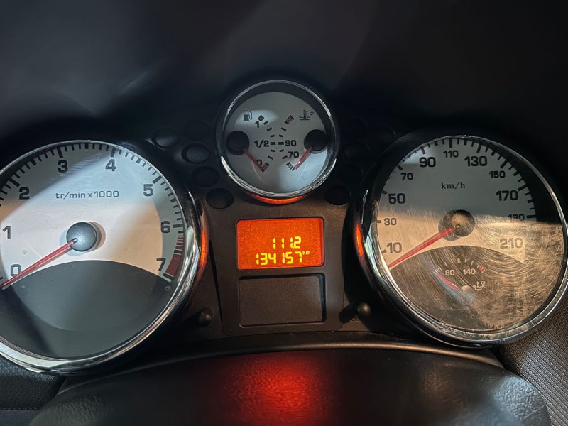 PEUGEOT 207 1.4i 95ch