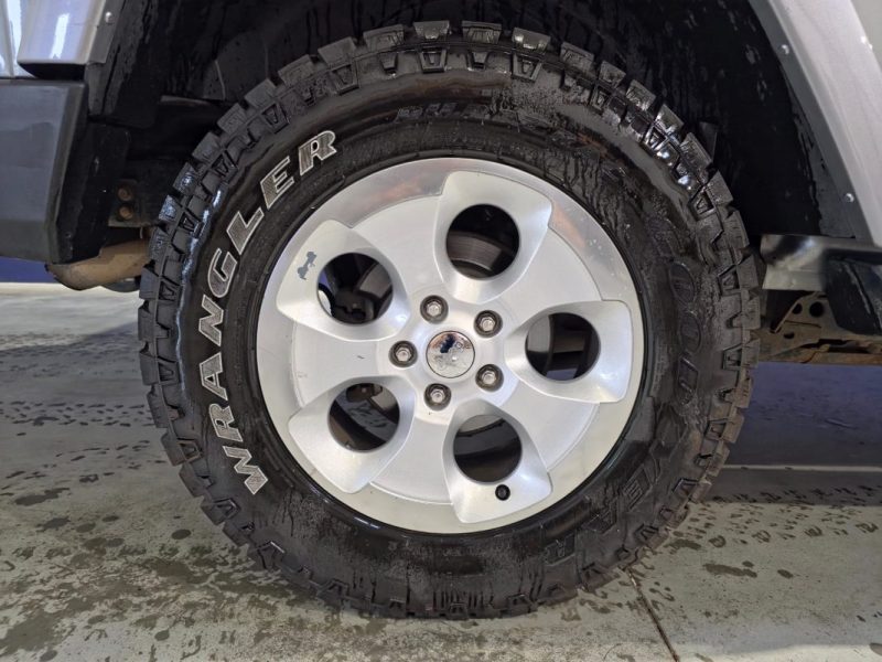 JEEP WRANGLER UNLIMITED 2.8 CRD 200ch Sahara BVA / DISTRI A JOUR