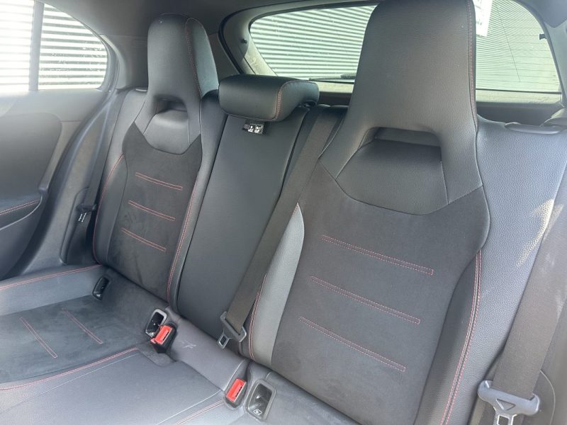 MERCEDES CLASSE A 2022