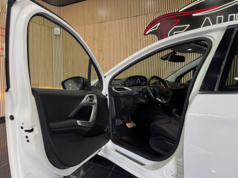 PEUGEOT 208 1.2 PureTech 110cv 2016