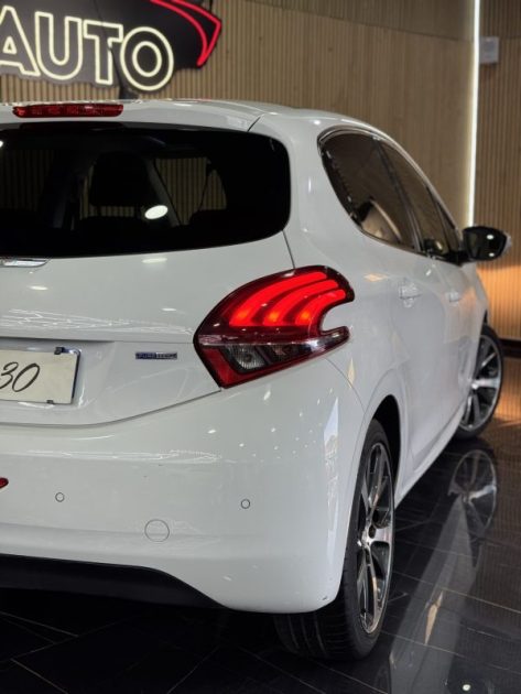 PEUGEOT 208 1.2 PureTech 110cv 2016