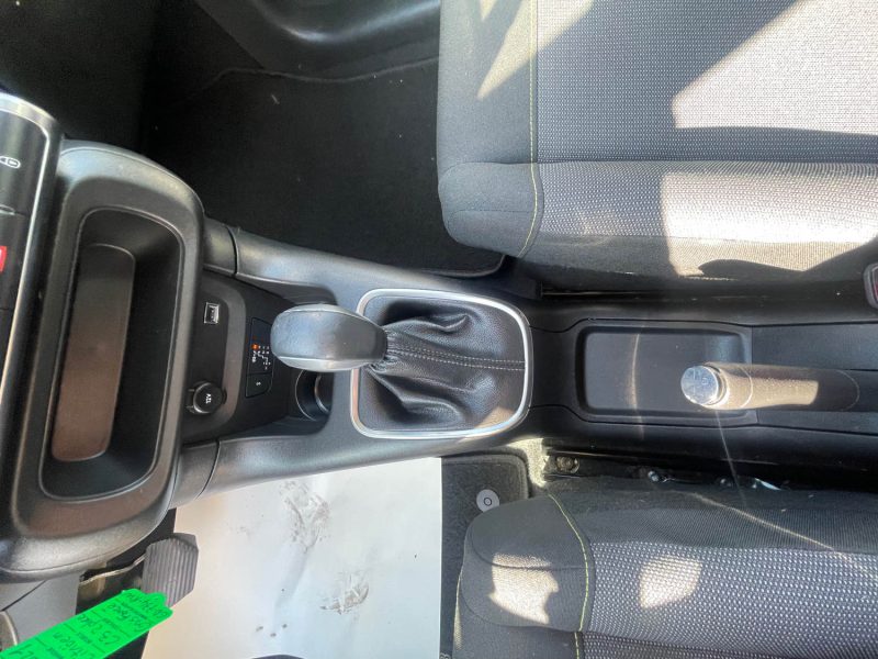 CITROEN C3 2021 1.2I 110ch S&S SHINE EAT6 2021 1ER MAIN 2 PLACES