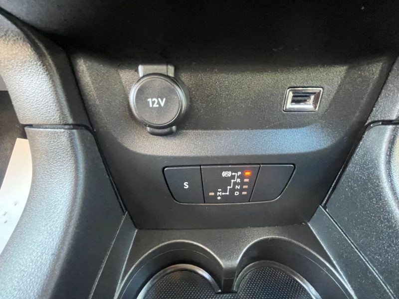 CITROEN C3 2021 1.2I 110ch S&S SHINE EAT6 2021 1ER MAIN 2 PLACES