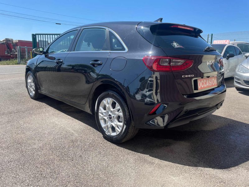 KIA CEE-D 3 2024 1.6 CRDI - 16V TURBO HYBRID POUR EXPORT OU PRO