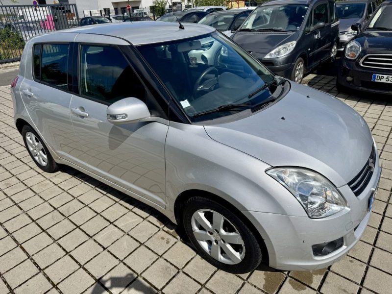 SUZUKI SWIFT 2010  1.3 92CH VVT