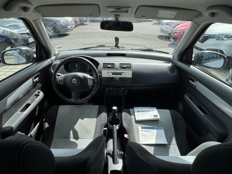 SUZUKI SWIFT 2010  1.3 92CH VVT