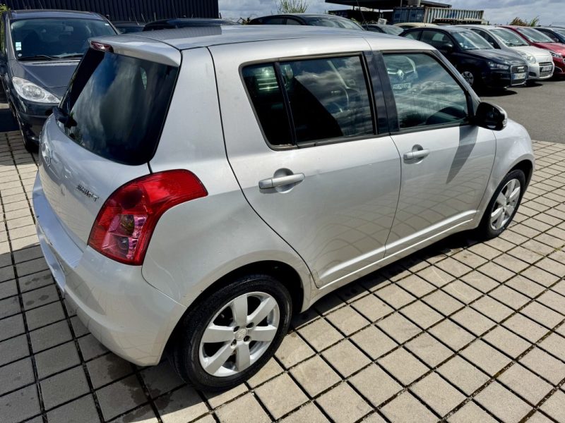 SUZUKI SWIFT 2010  1.3 92CH VVT