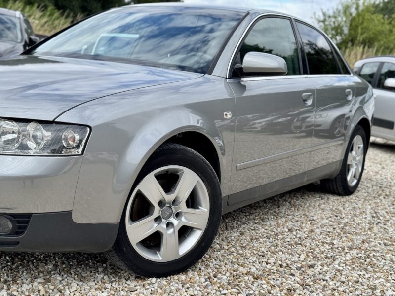 AUDI A4 2002
