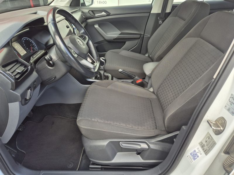 VOLKSWAGEN T-CROSS 2019.