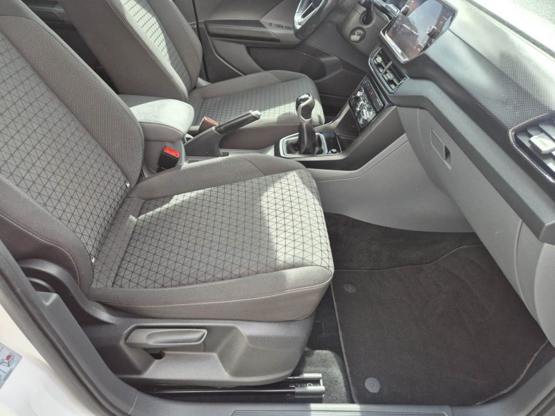 VOLKSWAGEN T-CROSS 2019.