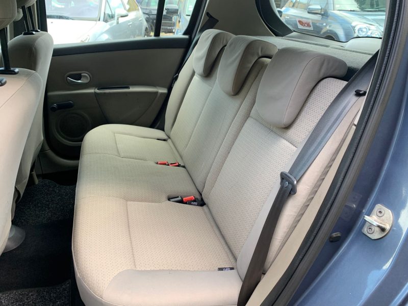 RENAULT CLIO 2007 1.2 16 v