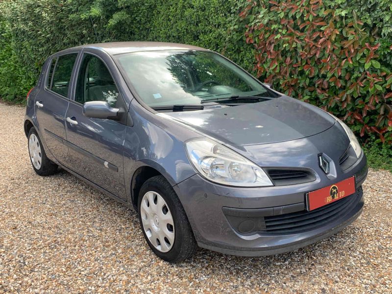 RENAULT CLIO 2007 1.2 16 v