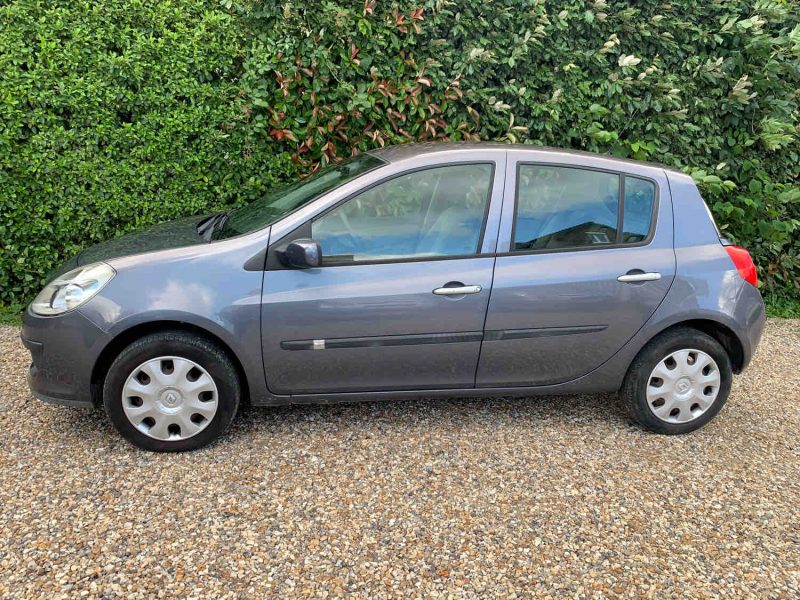 RENAULT CLIO 2007 1.2 16 v