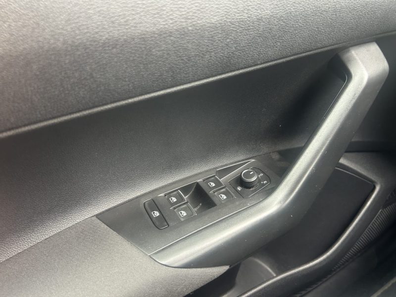 VOLKSWAGEN POLO 2021