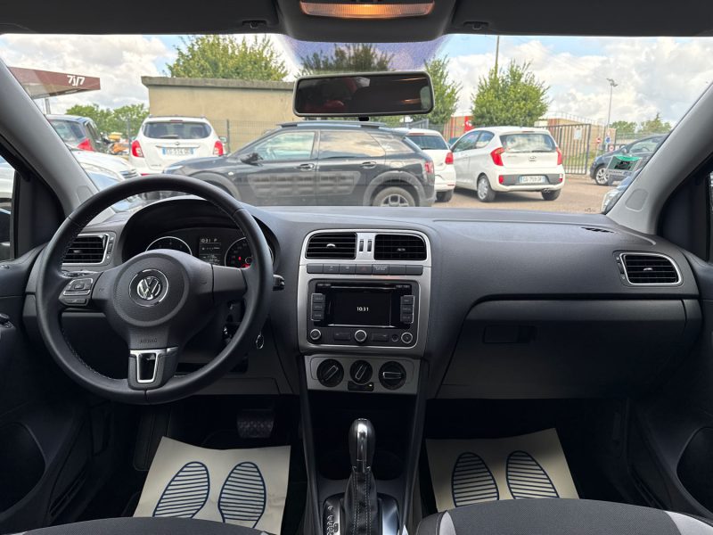 VOLKSWAGEN POLO 2014