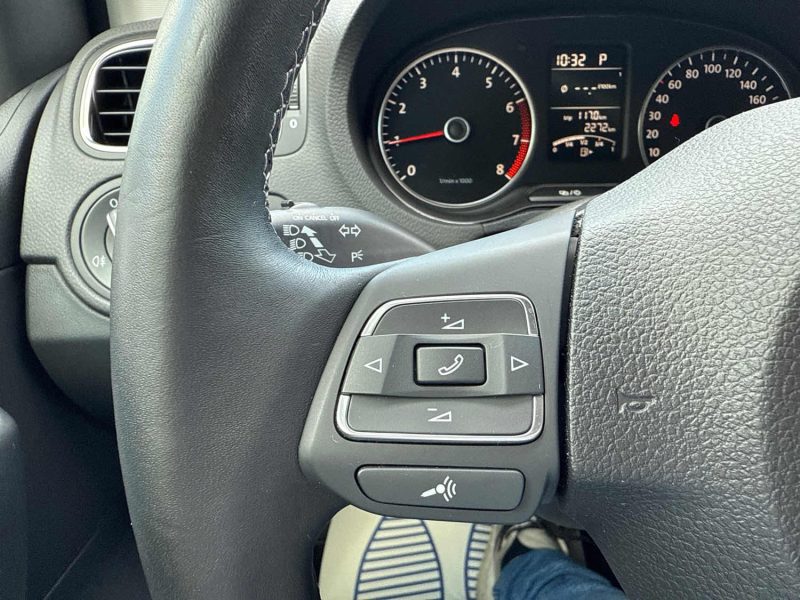 VOLKSWAGEN POLO 2014