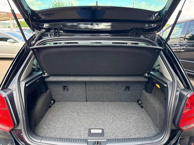 VOLKSWAGEN POLO 2014