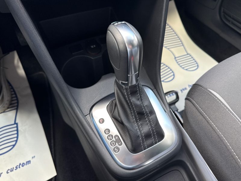 VOLKSWAGEN POLO 2014