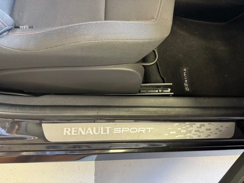 RENAULT  TWINGO 1.6 16V RS 133 2008