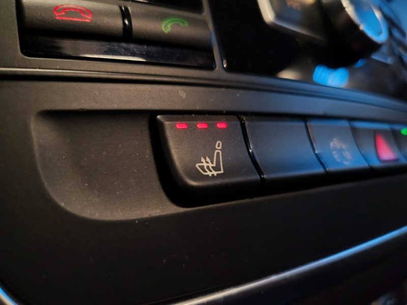 MERCEDES CLASSE A INSPIRATION 136cv 7G-DCT TOIT OUVRANT PANO /SIEGES CHAUFFANTS /CAMERA /ATTELAGE