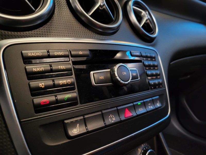 MERCEDES CLASSE A INSPIRATION 136cv 7G-DCT TOIT OUVRANT PANO /SIEGES CHAUFFANTS /CAMERA /ATTELAGE