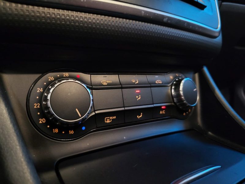 MERCEDES CLASSE A INSPIRATION 136cv 7G-DCT TOIT OUVRANT PANO /SIEGES CHAUFFANTS /CAMERA /ATTELAGE