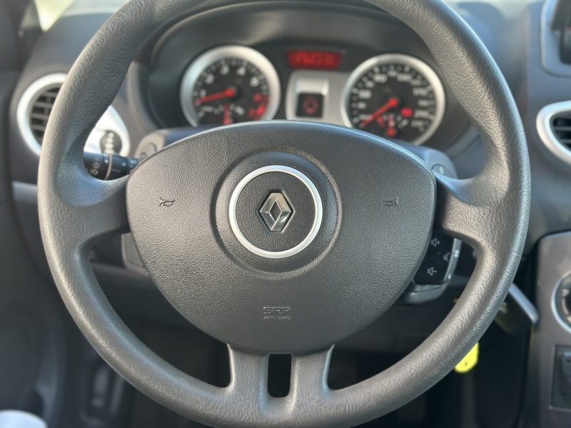 RENAULT CLIO III 