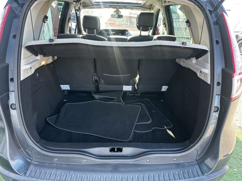 RENAULT SCÉNIC III 2012