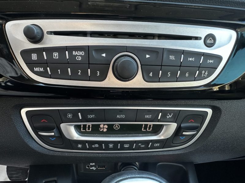 RENAULT SCÉNIC III 2012