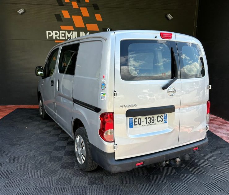 NISSAN NV200 2017