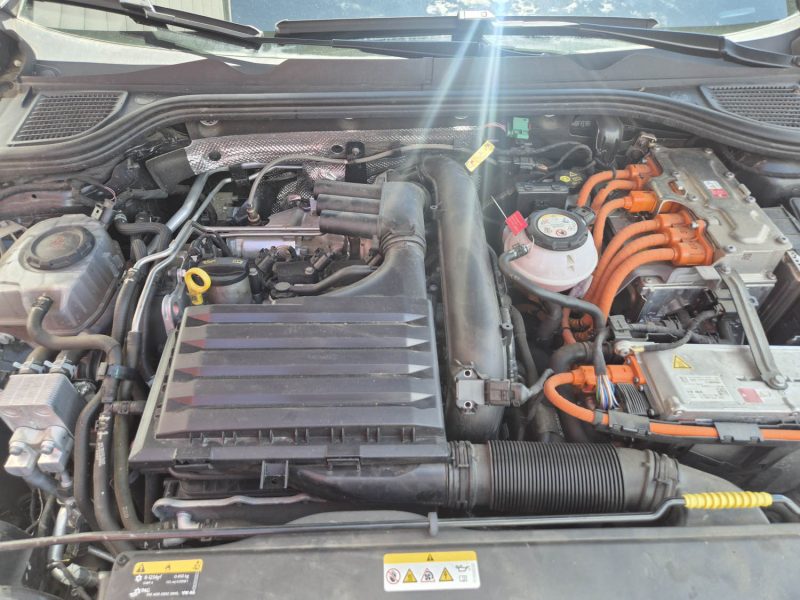 VOLKSWAGEN GOLF GTE 2021