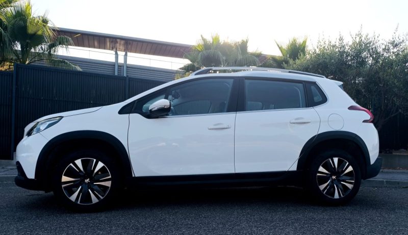 PEUGEOT 2008 1.6 BlueHDi 100ch BVM5 Crossway ALLURE, 5 cv, 5 portes, 2016 garantie 3 mois