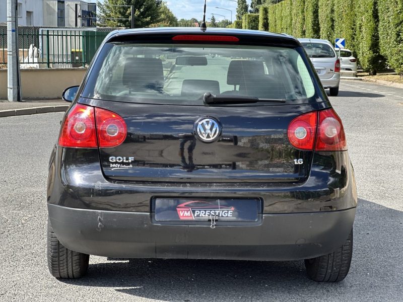 VOLKSWAGEN GOLF 0001