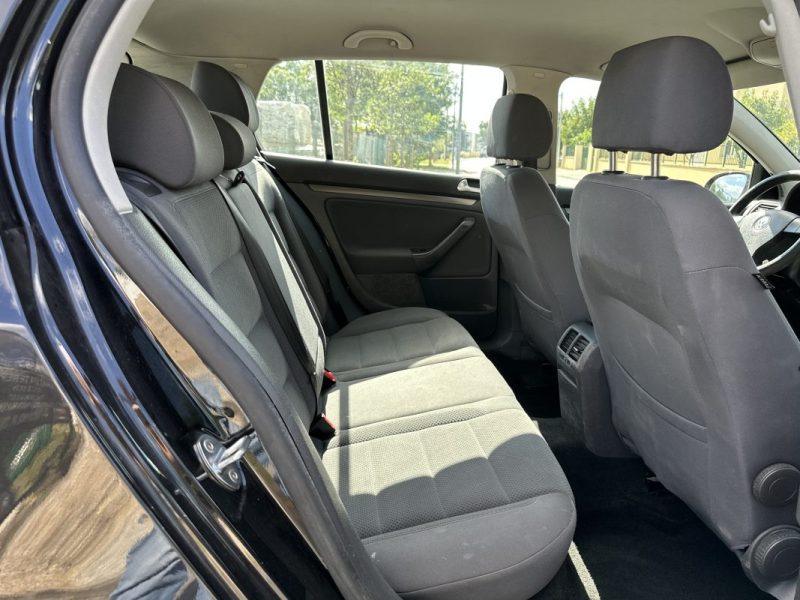 VOLKSWAGEN GOLF 0001