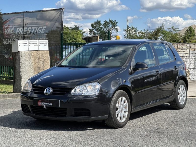 VOLKSWAGEN GOLF 0001