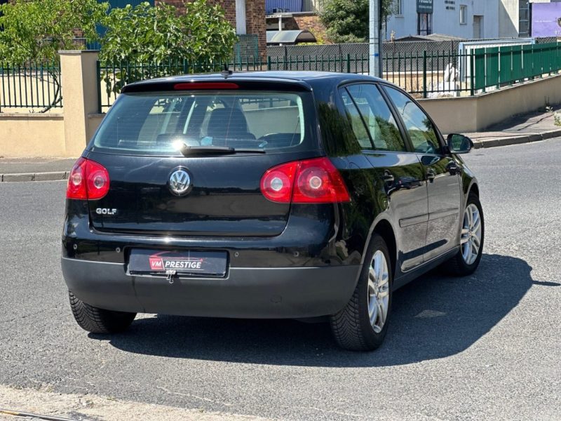 VOLKSWAGEN GOLF 2006