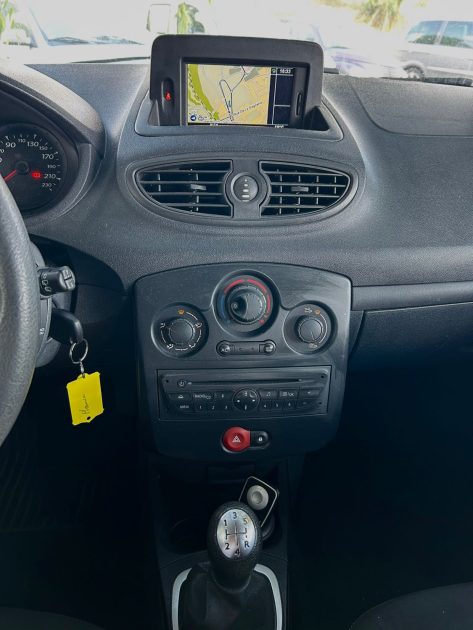 RENAULT CLIO III 2013