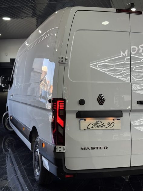 RENAULT MASTER 2024