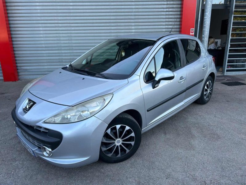 PEUGEOT 207 2009