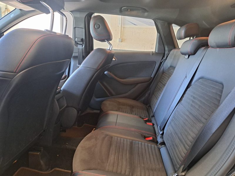 MERCEDES CLASSE B 180D 109ch BVA 7G-DCT Edition Sport Toit Ouvrant Panoramique Ecran GPS