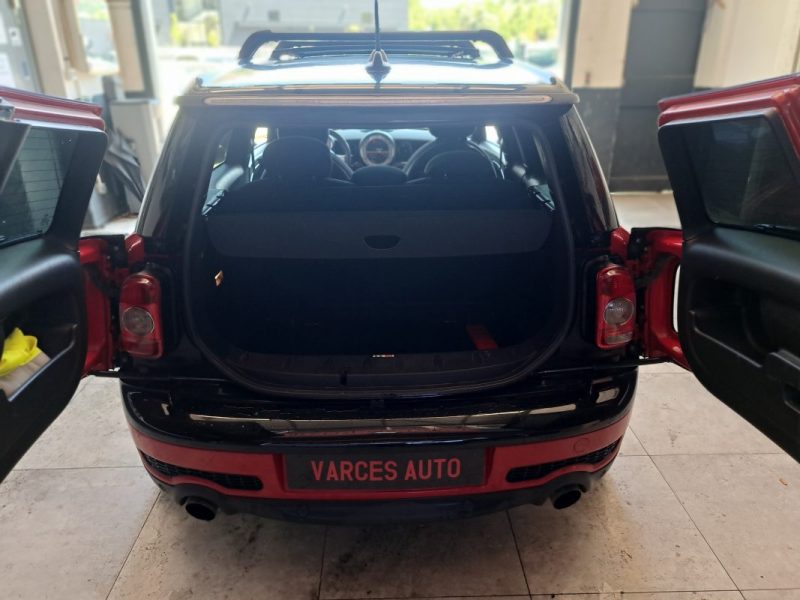 MINI CLUBMAN  JOHN COOPER WORKS 1.6 i 211 Cv BVM6 Toit Ouvrant Panoramique GPS BARRE DE TOIT